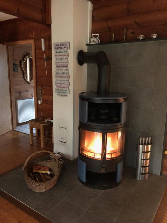 Gemuetliches Holzhaus In Idyllischer Lage Ruppichteroth Extérieur photo